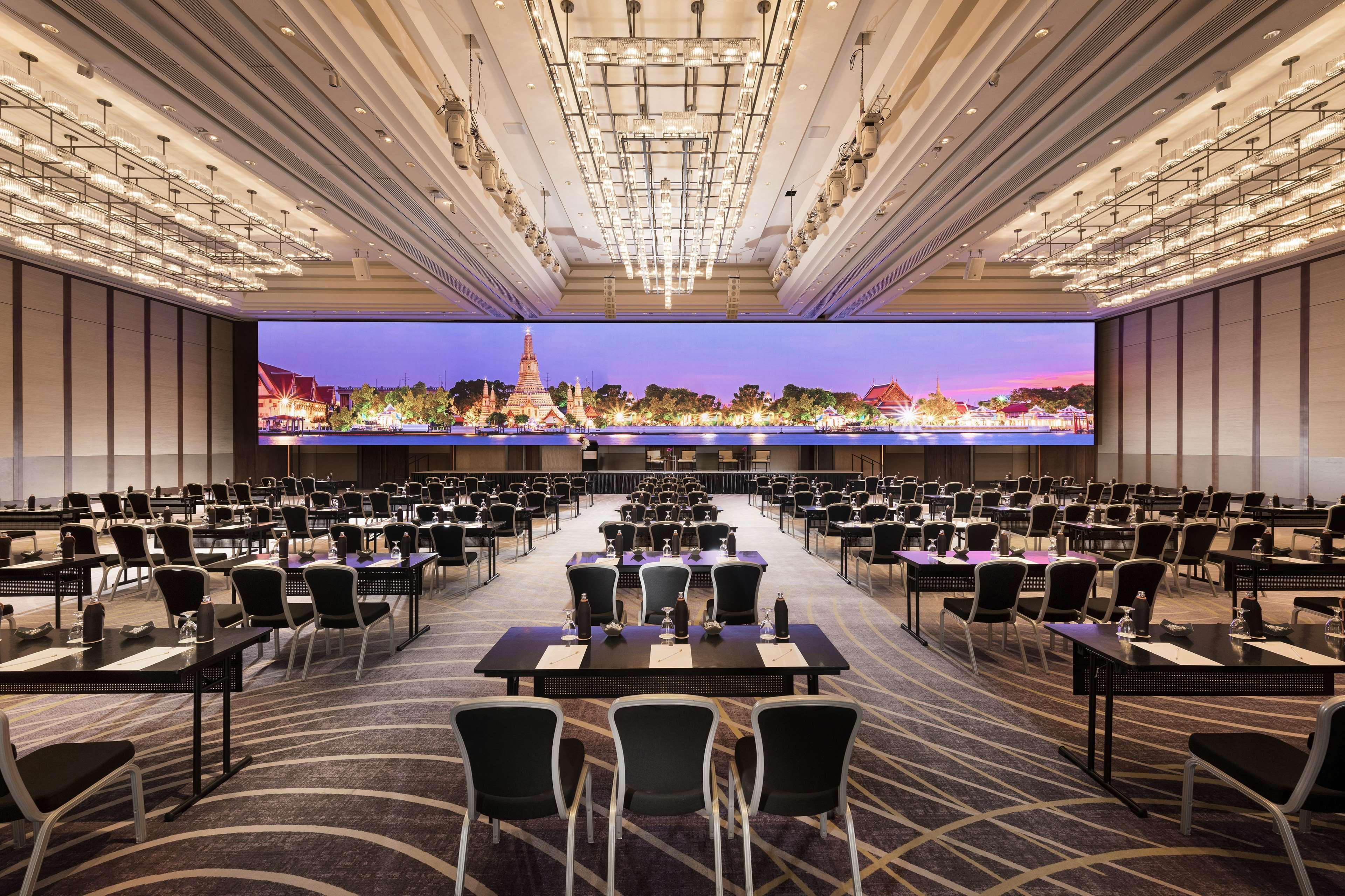 Conrad Bangkok Residences Esterno foto