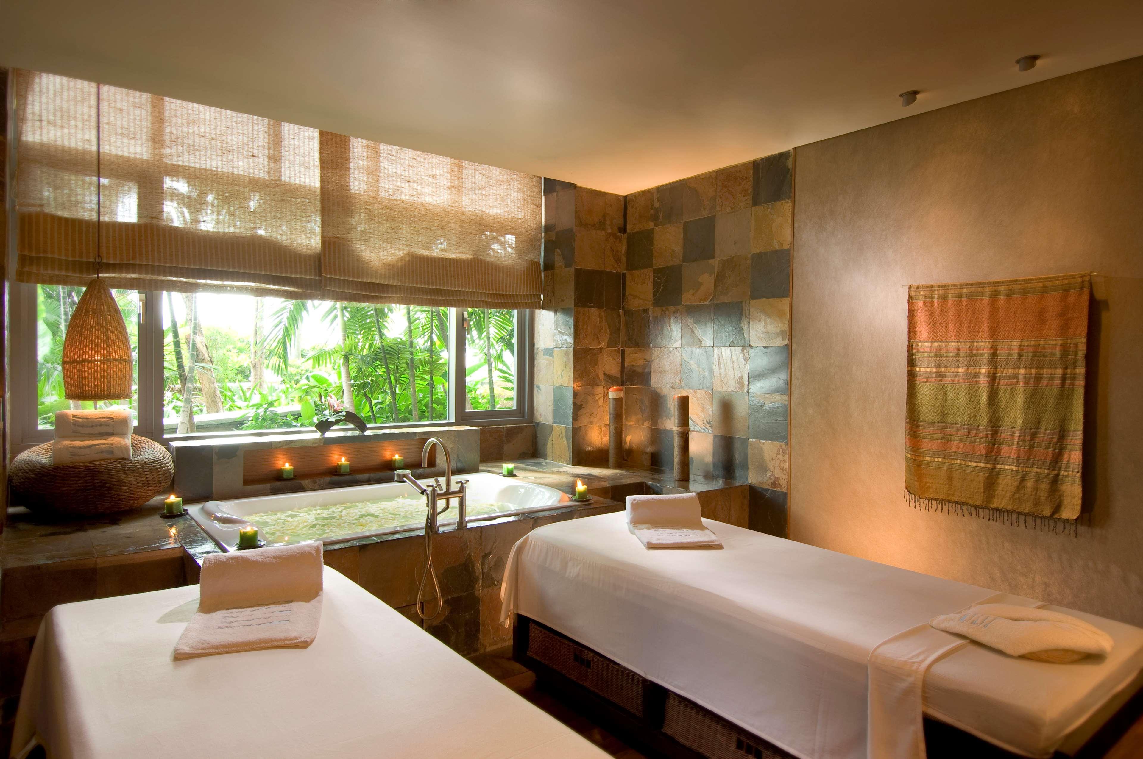 Conrad Bangkok Residences Esterno foto
