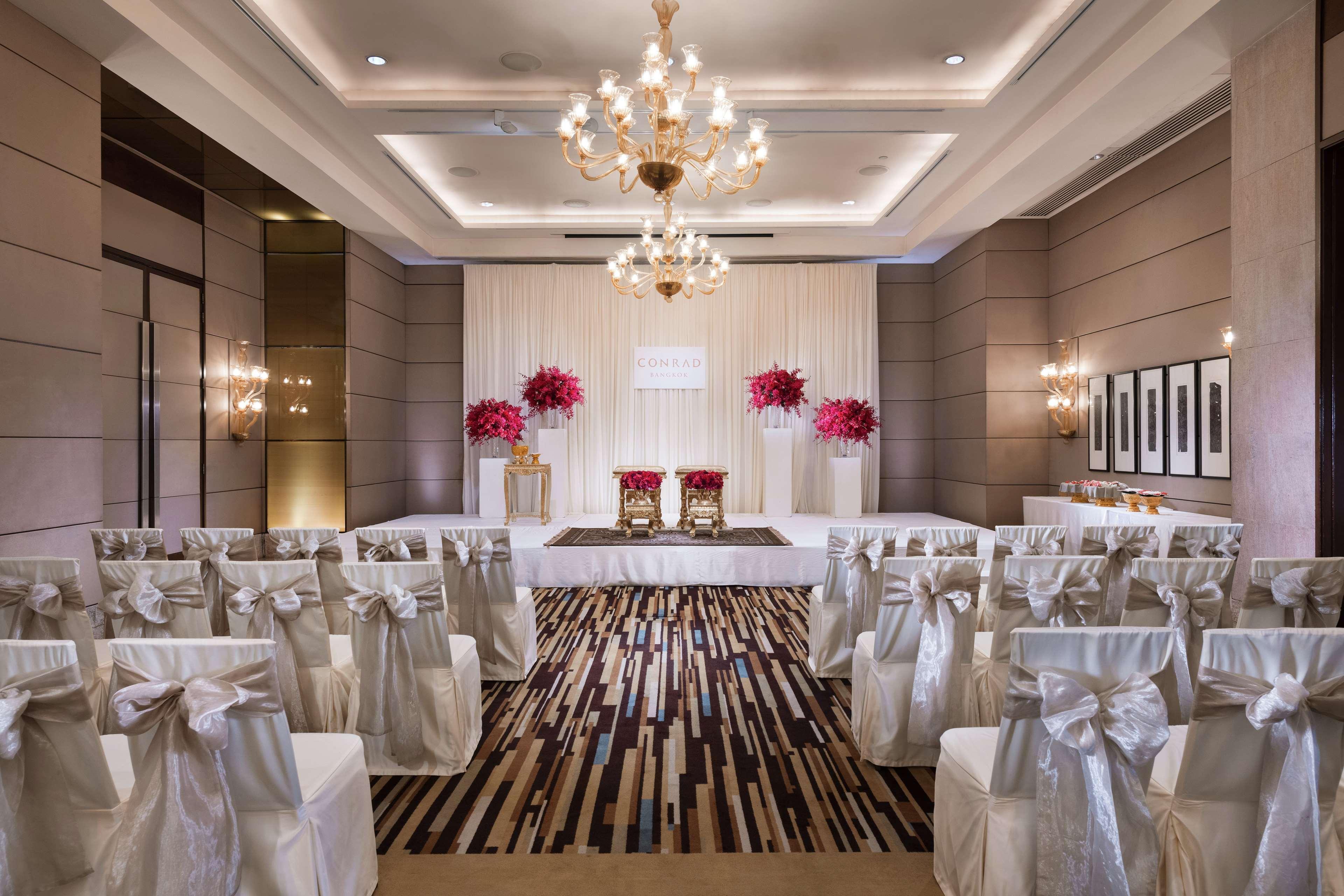 Conrad Bangkok Residences Esterno foto