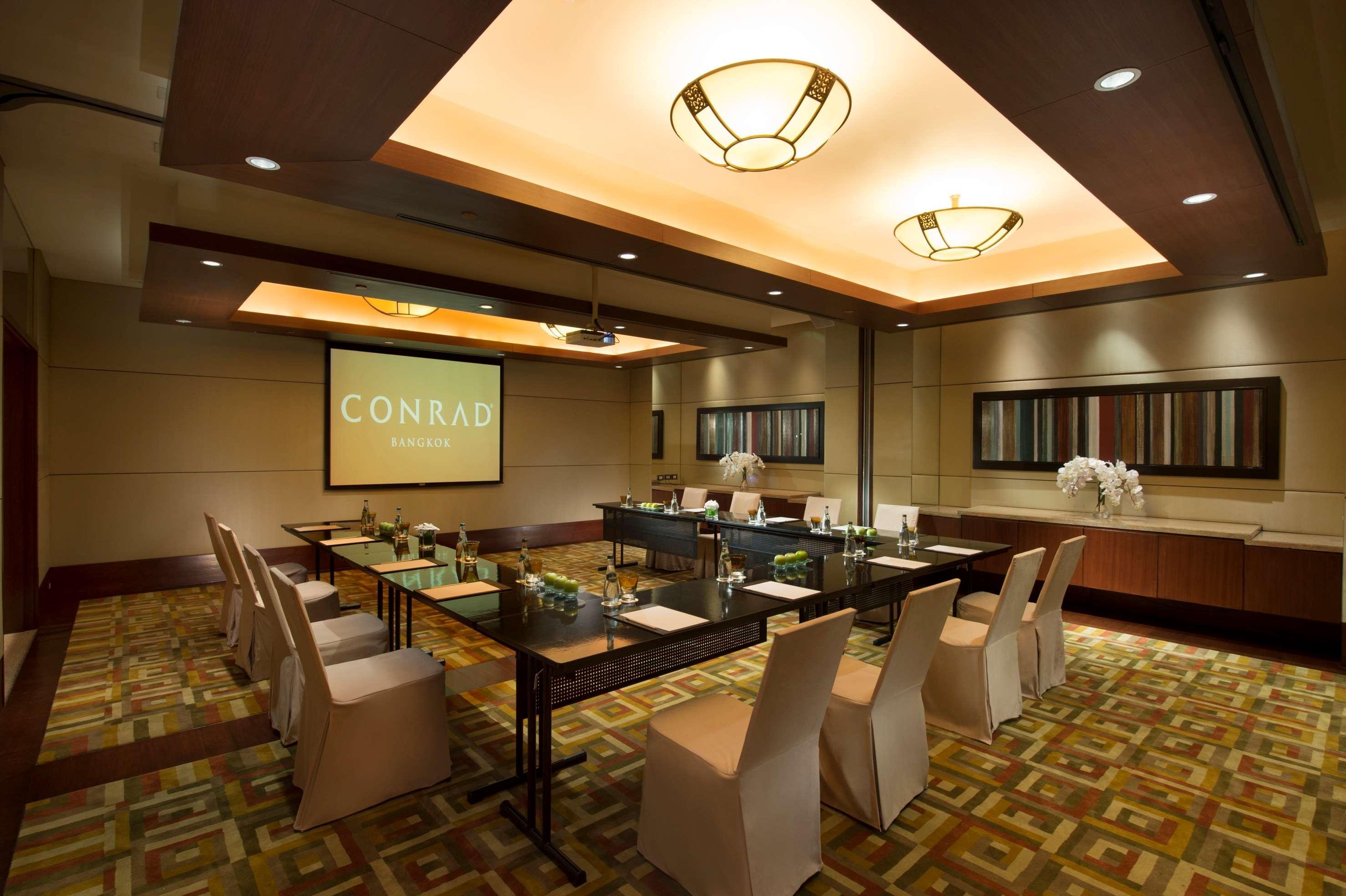 Conrad Bangkok Residences Esterno foto