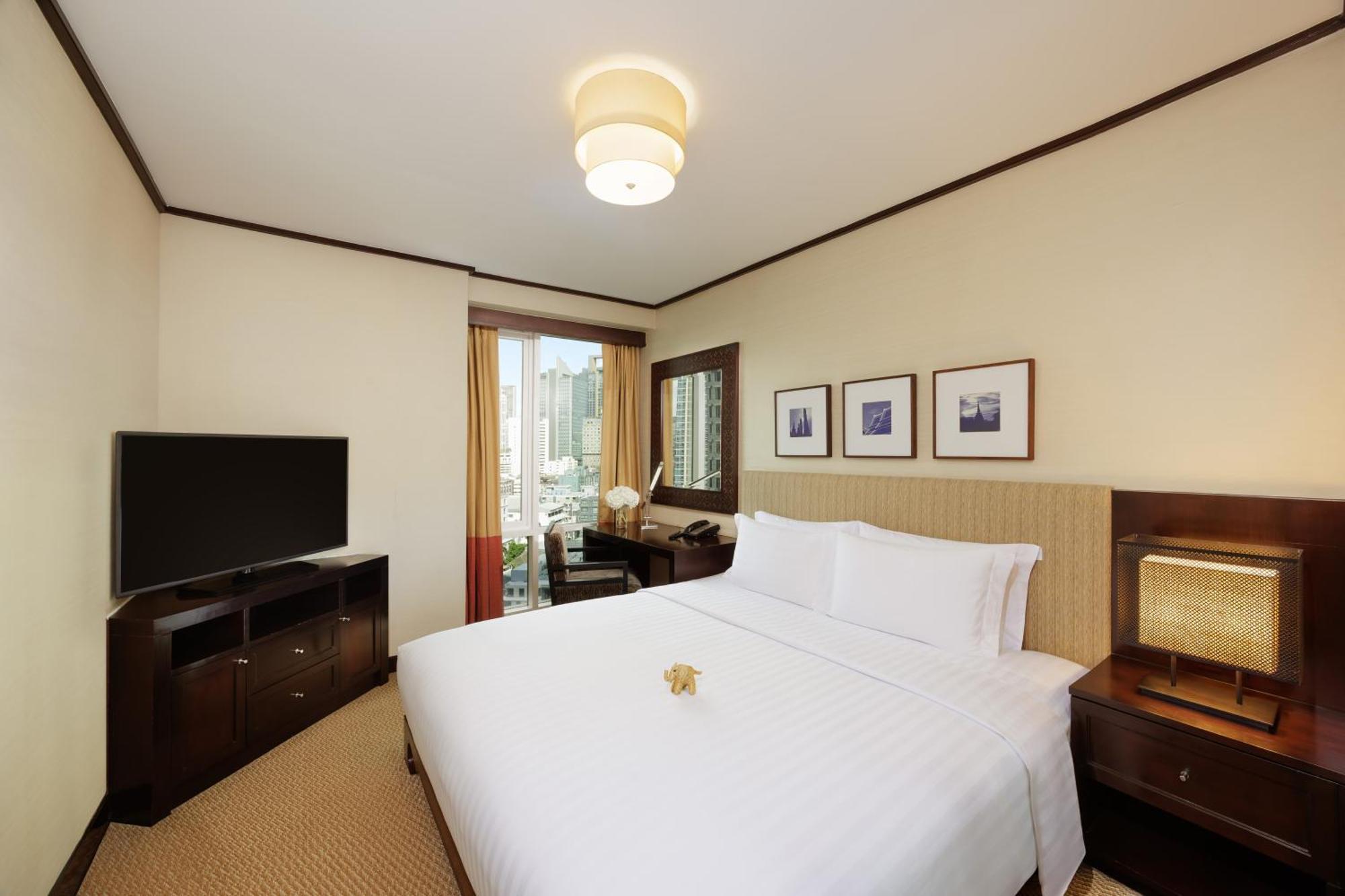 Conrad Bangkok Residences Esterno foto
