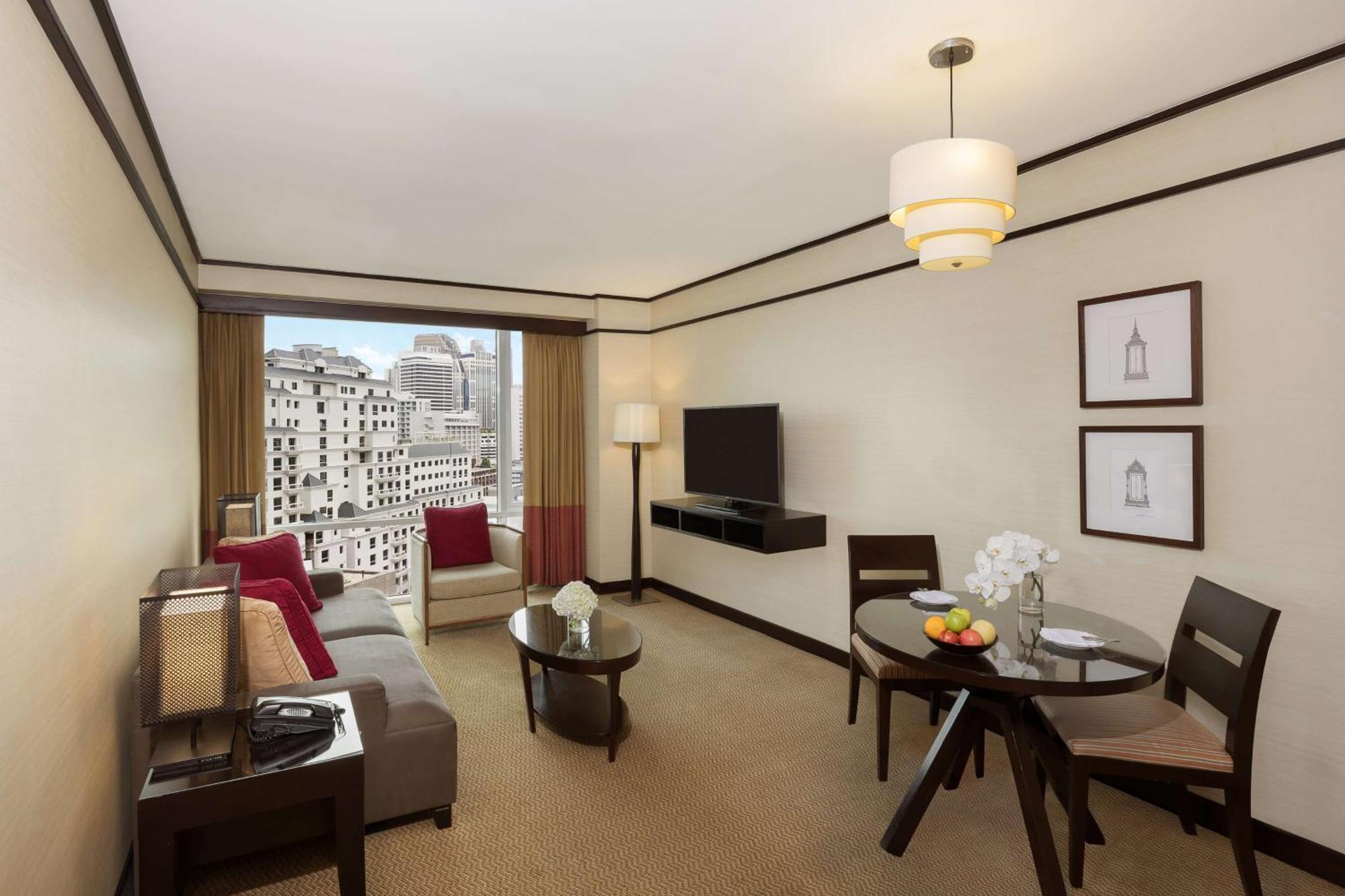 Conrad Bangkok Residences Esterno foto